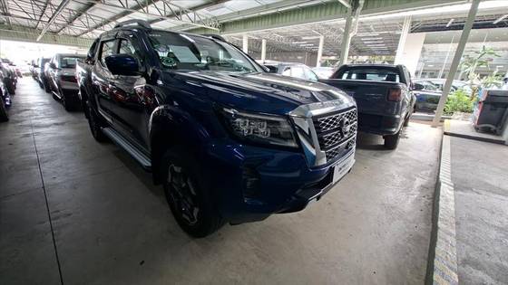 NISSAN FRONTIER 2.3 16V TURBO DIESEL PLATINUM CD 4X4 AUTOMÁTICO NISSAN FRONTIER 2.3 16V TURBO DIESEL PLATINUM CD 4X4 AUTOMÁTICO